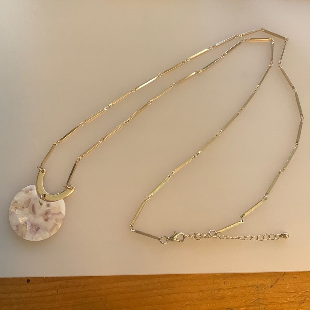 Long necklace - Picture 2 of 4
